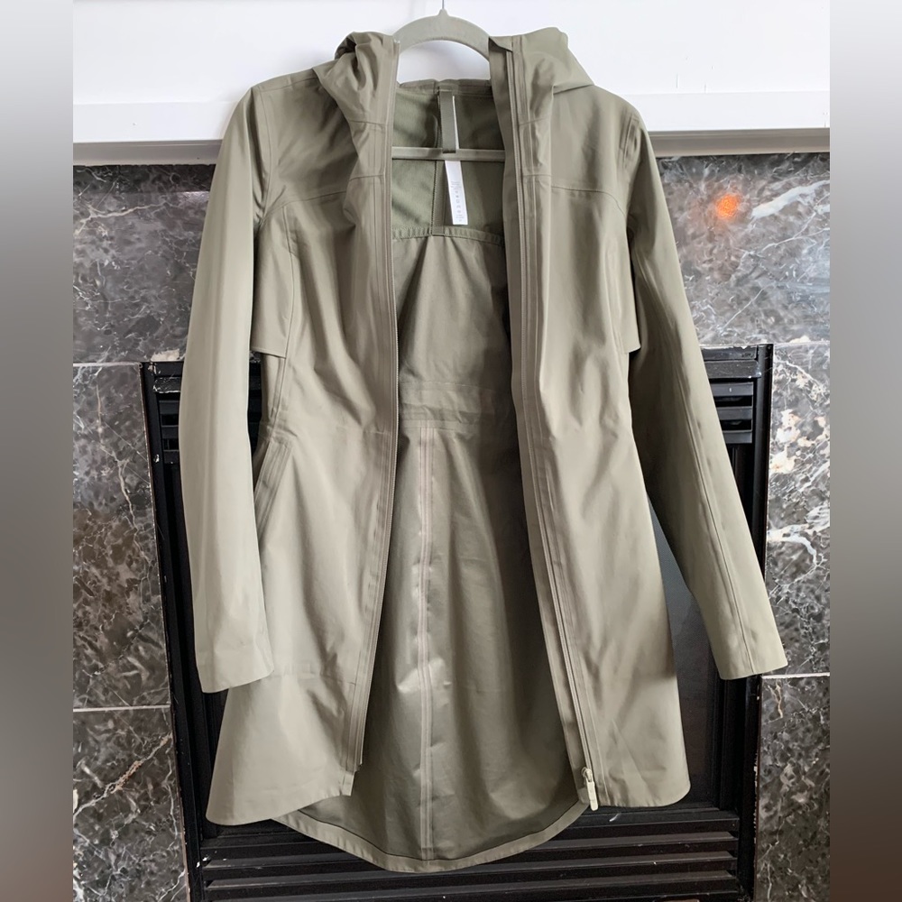 COPY - Lululemon Rain Rebel jacket size 2